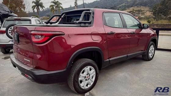 FIAT TORO 1.8 16V EVO FLEX ENDURANCE AT6 FIAT TORO 1.8 16V EVO FLEX ENDURANCE AT6